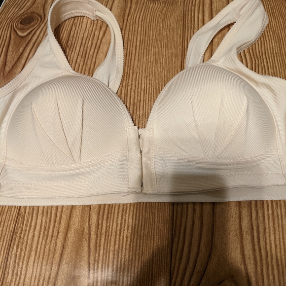 Bra - Picture 4 of 4